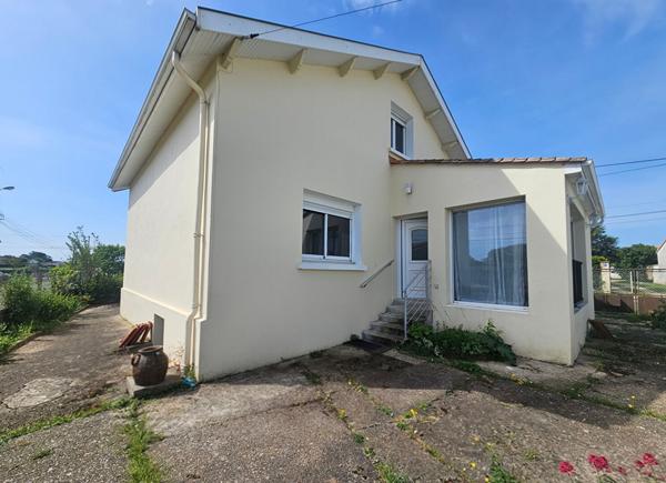 Maison à vendre 16400 La Couronne 5 pièce(s) 102 m2