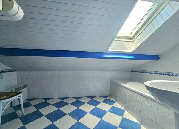 Maison à vendre 16400 La Couronne 5 pièce(s) 102 m2
