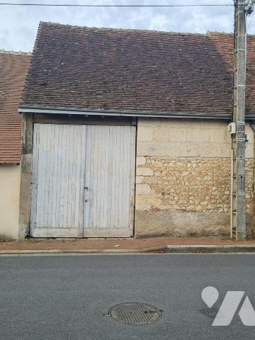 MAISON DE VILLE - A VENDRE - MONTOIRE/ LOIR