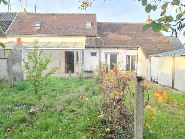 MAISON DE VILLE - A VENDRE - MONTOIRE/ LOIR