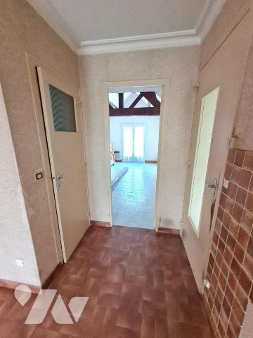 MAISON DE VILLE - A VENDRE - MONTOIRE/ LOIR