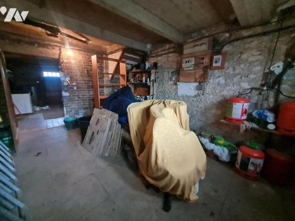 MAISON - A VENDRE- MONTOIRE/ LOIR ( 41800)