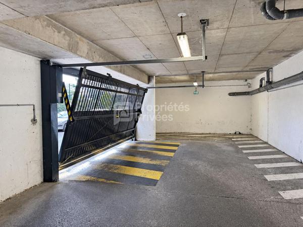 94000 CRÉTEIL UNIVERSITE - APPARTEMENT RECENT T4 - 75 M² + BALCON, et 2 PARKINGS