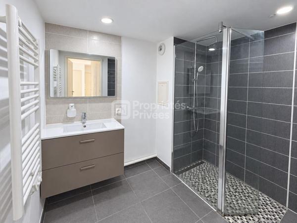 94000 CRÉTEIL UNIVERSITE - APPARTEMENT RECENT T4 - 75 M² + BALCON, et 2 PARKINGS