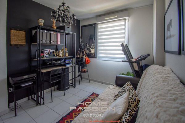 ROYAN  BEL APPARTEMENT 3 PIÈCES AVEC TERRASSE ET APERCU MER