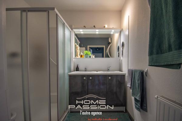 ROYAN  BEL APPARTEMENT 3 PIÈCES AVEC TERRASSE ET APERCU MER