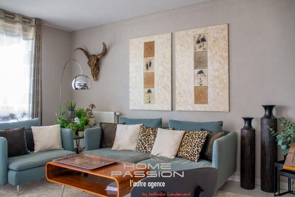 ROYAN  BEL APPARTEMENT 3 PIÈCES AVEC TERRASSE ET APERCU MER