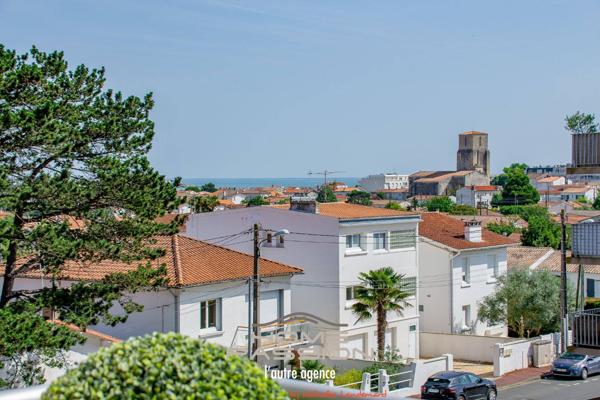 ROYAN  BEL APPARTEMENT 3 PIÈCES AVEC TERRASSE ET APERCU MER