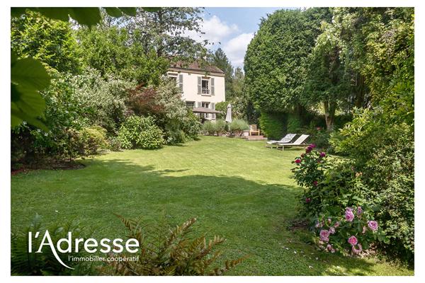 Élégante maison de caractère ? Héritière du domaine du Château de Marly
