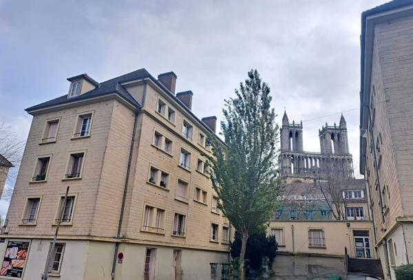 Bel appartement de 48m² situé en centre ville de Mantes La Jolie