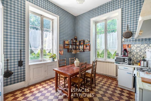 Maison de Maître en Pierres Dorées à réinventer