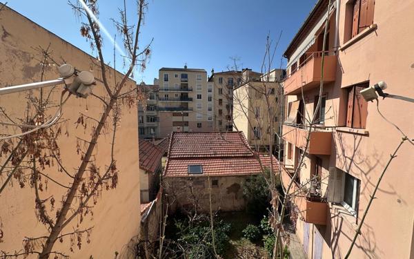 Appartement à vendre    3 pièces • 61,40 m2 Toulon