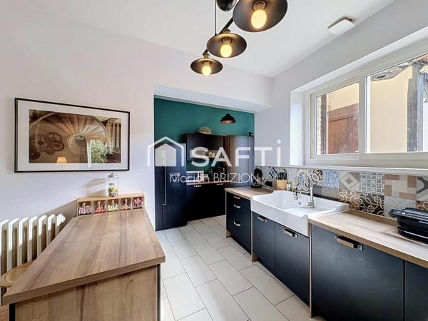 EN EXCLUSIVITE - MAISON DE MAITRE - 5 CHAMBRES - JARDIN - GARAGE - FISMES