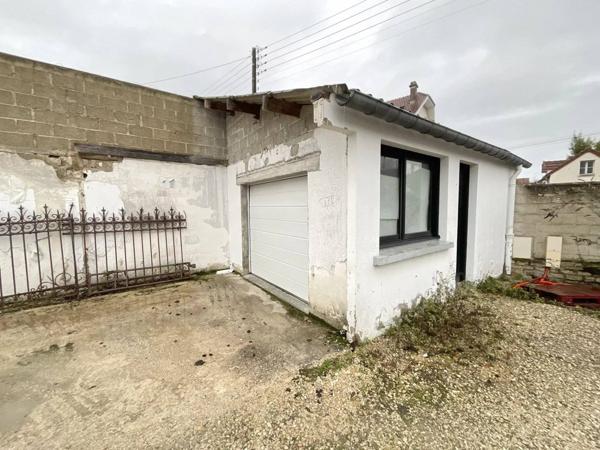 LOFT de 237m2 Brut, Garage, Patio à Réaliser