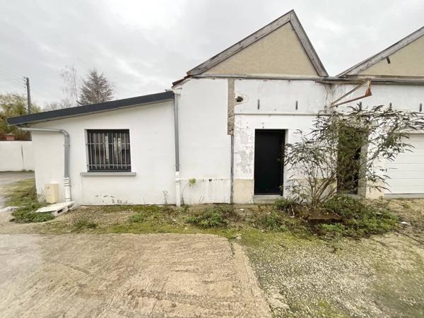 LOFT de 237m2 Brut, Garage, Patio à Réaliser