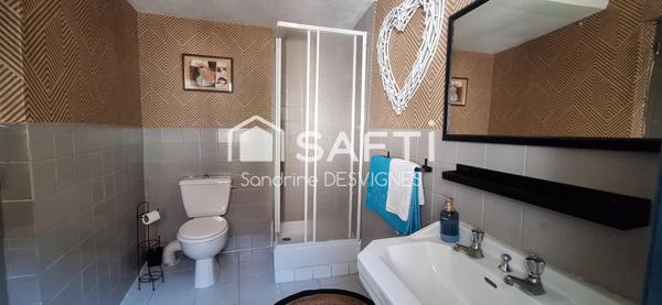 Maison rénovée de 155 m² - 4 chbrs & patio cosy !