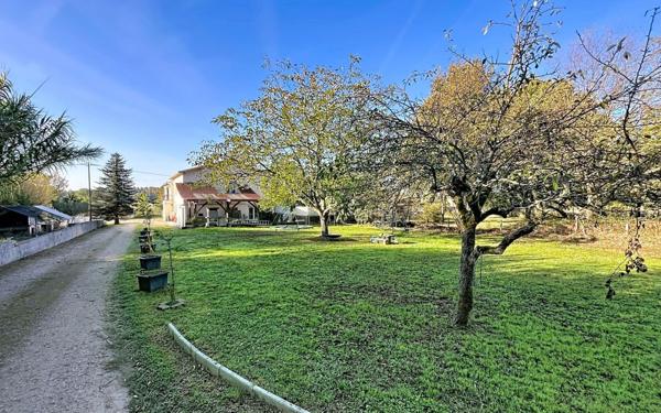 Maison à vendre    6 pièces •  Prigonrieux