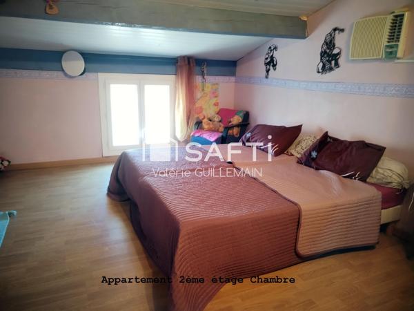 Maison de 200m² avec 4 chambres, garage piscine + local commercial tout commerce + Studio