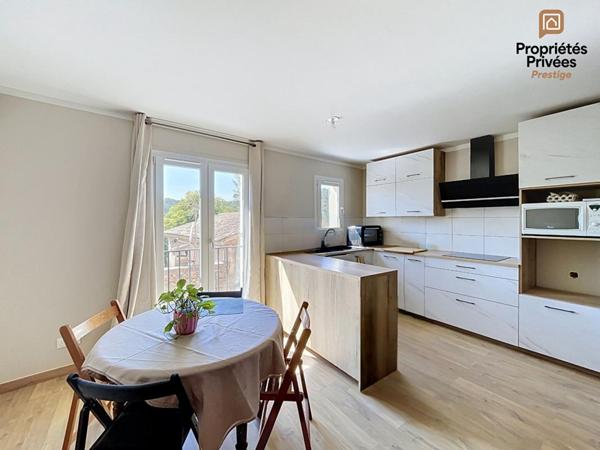 Maison de Village T3 65m² Rénovée , Garage 30m² + Jardin 60m² BRAS (83149)