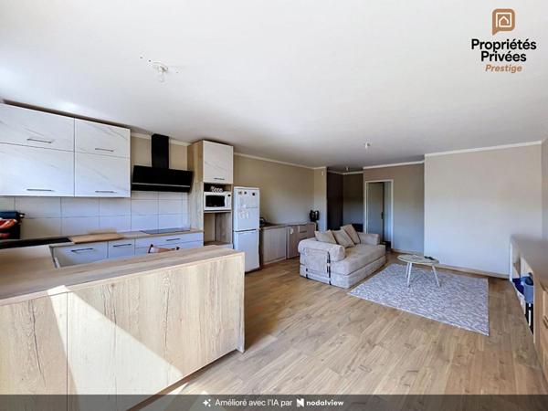Maison de Village T3 65m² Rénovée , Garage 30m² + Jardin 60m² BRAS (83149)