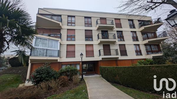 Studio 1 pièce de 16 m² à Le Chesnay (78150)