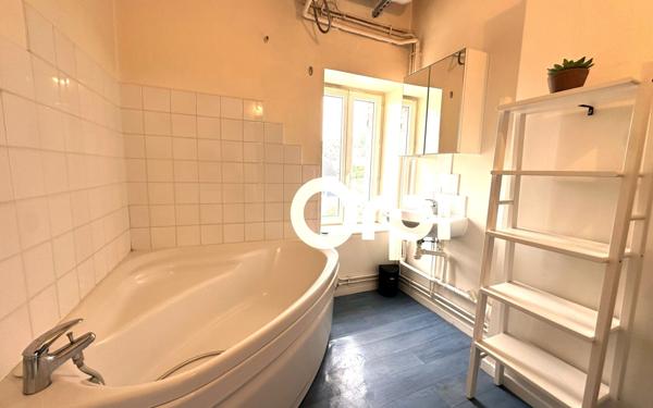 Appartement à louer    3 pièces •  Sermoise