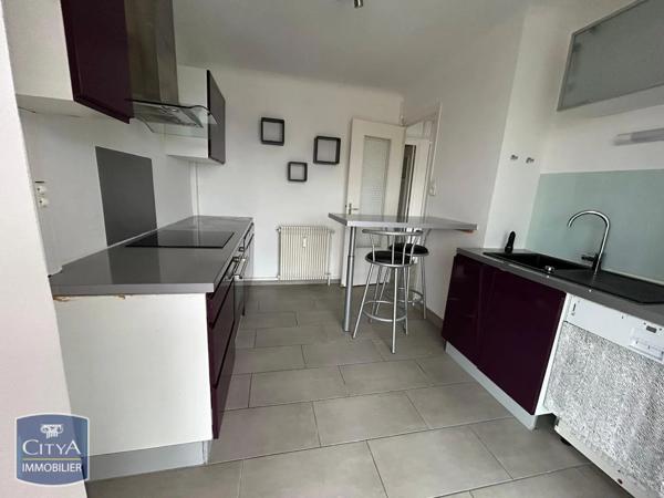 Appartement à louer 2 pièces 53.49m² Oyonnax (01100)