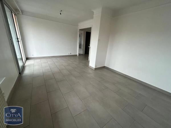 Appartement à louer 2 pièces 53.49m² Oyonnax (01100)