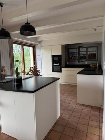 Maison à vendre à Séné dans le Morbihan (56860), ref : 56002-1535