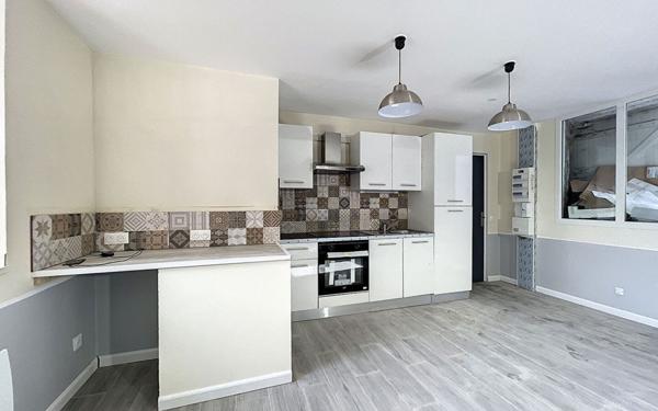 Appartement à louer    1 pièce • 44,21 m2 Limerzel