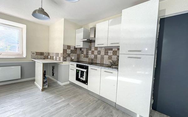 Appartement à louer    1 pièce • 44,21 m2 Limerzel