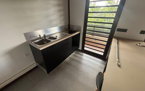 Appartement à louer    2 pièces • 51,05 m2 Remire-Montjoly