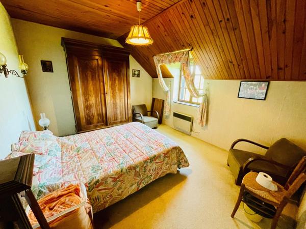 Longère 5 pièces avec 3ha de terrain environ