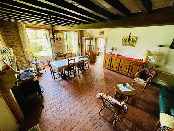 Longère 5 pièces avec 3ha de terrain environ