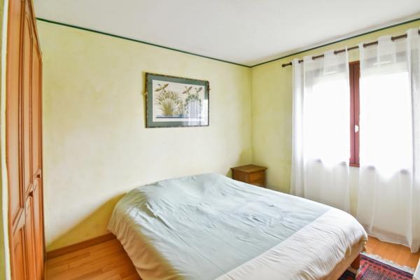 Maison à vendre 7 pièces 4 chambres BALLAINVILLIERS (91) 180m² -surface au sol 210m²-sur terrain arborée de 756m²