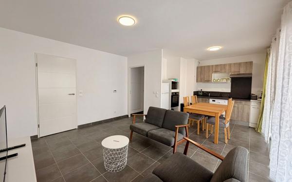 Appartement à vendre    3 pièces • 62 m2 Bordeaux