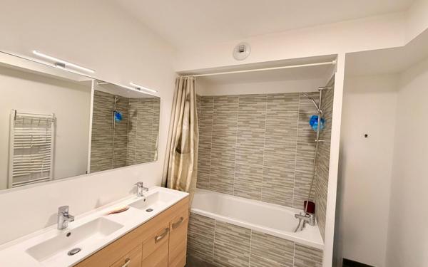 Appartement à vendre    3 pièces • 62 m2 Bordeaux