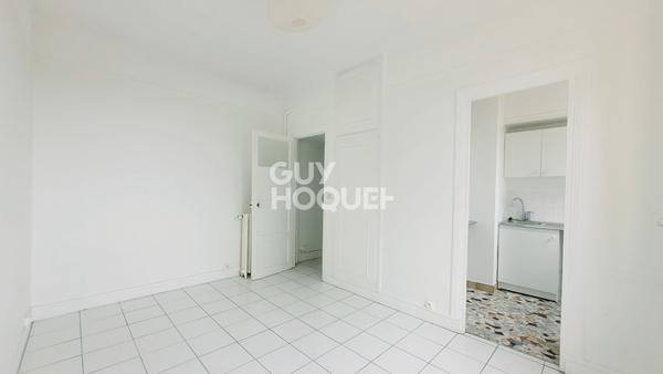 BOIS COLOMBES Victor HUGO/ STUDIO 18.78 m2 (Paris Saint Lazare 10 minutes)