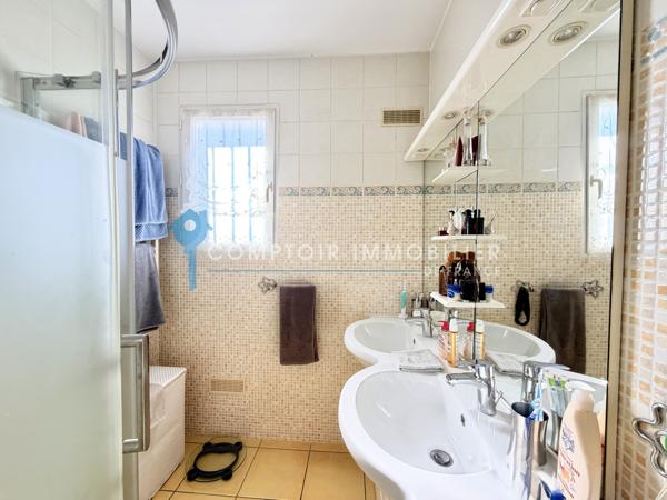 Maison 4 pièce(s) 3 chambre(s) 74 m²