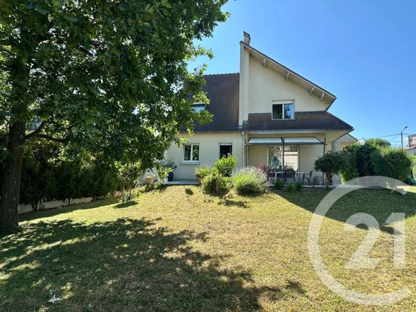 Maison à vendre  8 pièces - 159,07 m 2   VILLIERS SUR MARNE  - 94