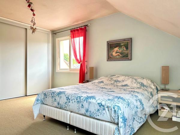 Maison à vendre  8 pièces - 159,07 m 2   VILLIERS SUR MARNE  - 94