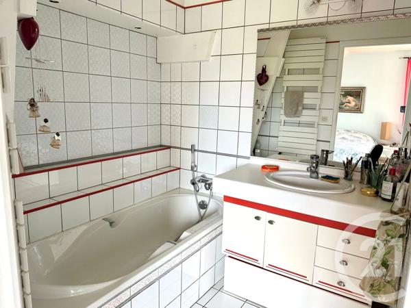 Maison à vendre  8 pièces - 159,07 m 2   VILLIERS SUR MARNE  - 94