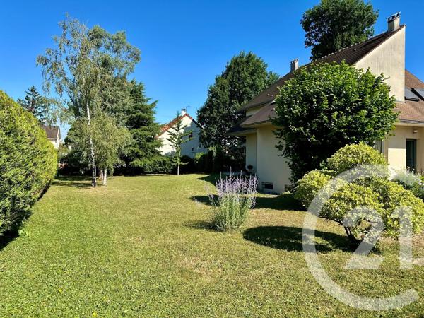 Maison à vendre  8 pièces - 159,07 m 2   VILLIERS SUR MARNE  - 94