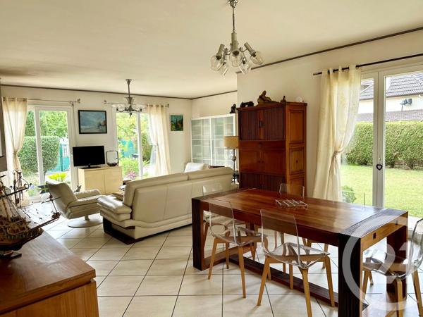 Maison à vendre  8 pièces - 159,07 m 2   VILLIERS SUR MARNE  - 94