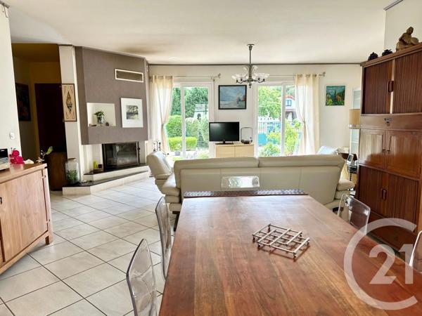 Maison à vendre  8 pièces - 159,07 m 2   VILLIERS SUR MARNE  - 94