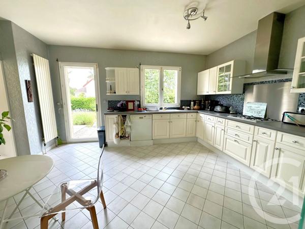 Maison à vendre  8 pièces - 159,07 m 2   VILLIERS SUR MARNE  - 94
