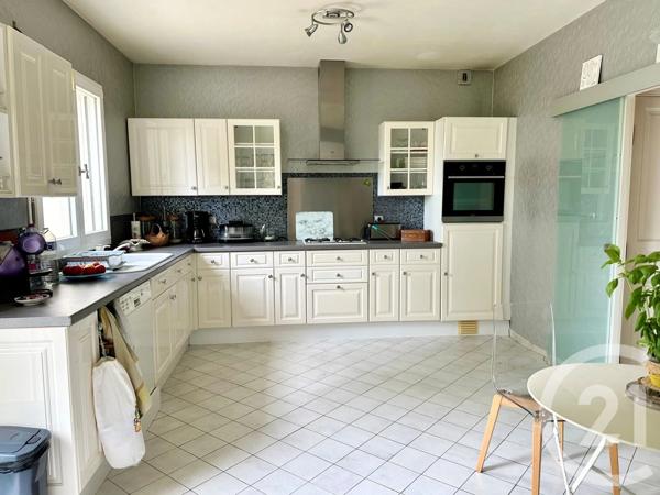 Maison à vendre  8 pièces - 159,07 m 2   VILLIERS SUR MARNE  - 94