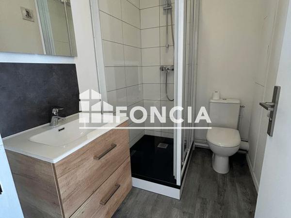 Location Studio 31.1 m² - RUE DES EQUARTS Niort 79000