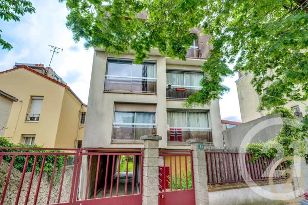 Appartement F1 à vendre  1 pièce - 30,60 m 2   LES LILAS  - 93