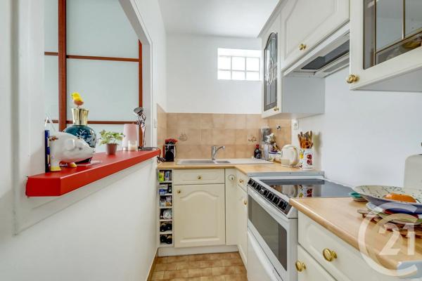 Appartement F1 à vendre  1 pièce - 30,60 m 2   LES LILAS  - 93